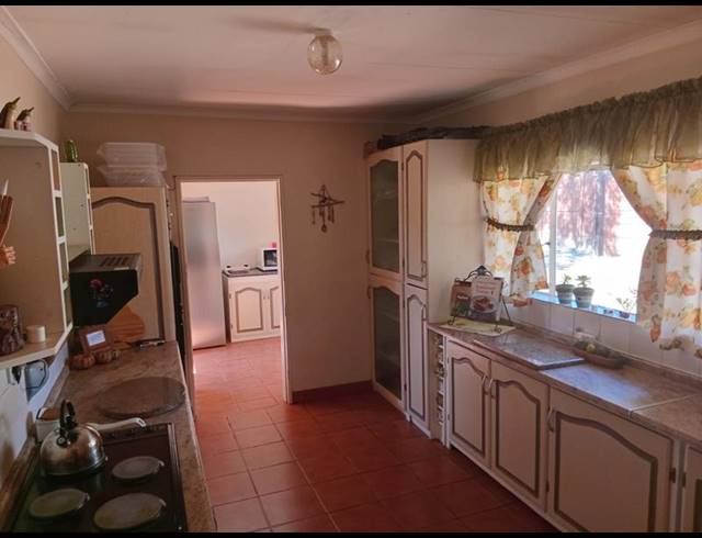 3 BEDROOM HOUSE FOR SALE IN ROOIHUISKRAAL